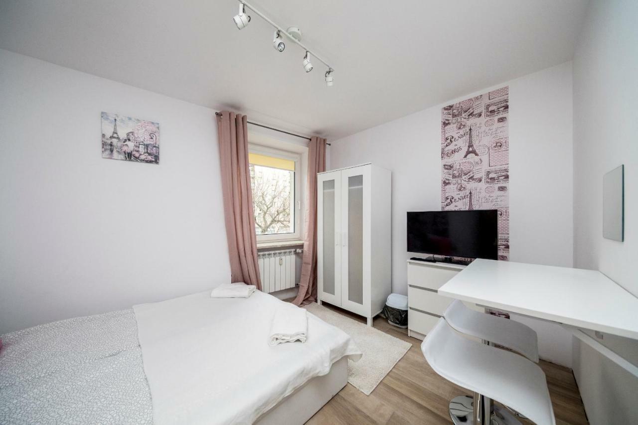 6 Cities Rooms Warsaw Exterior photo